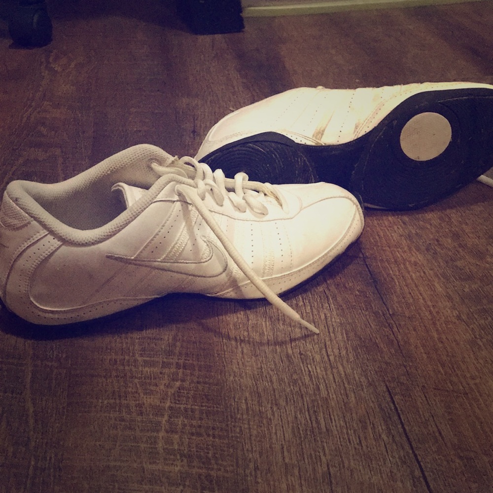 Nike Tennis shoes